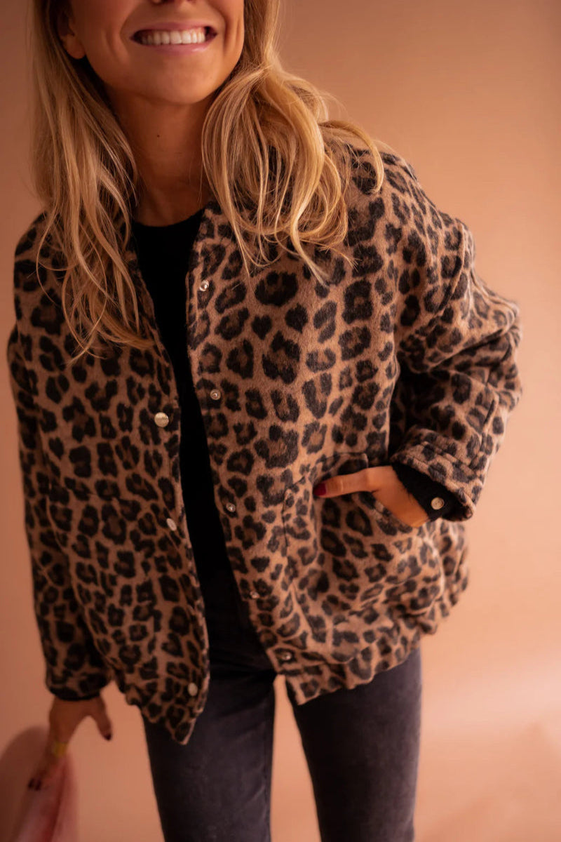 Alana™ | The leopard jacket