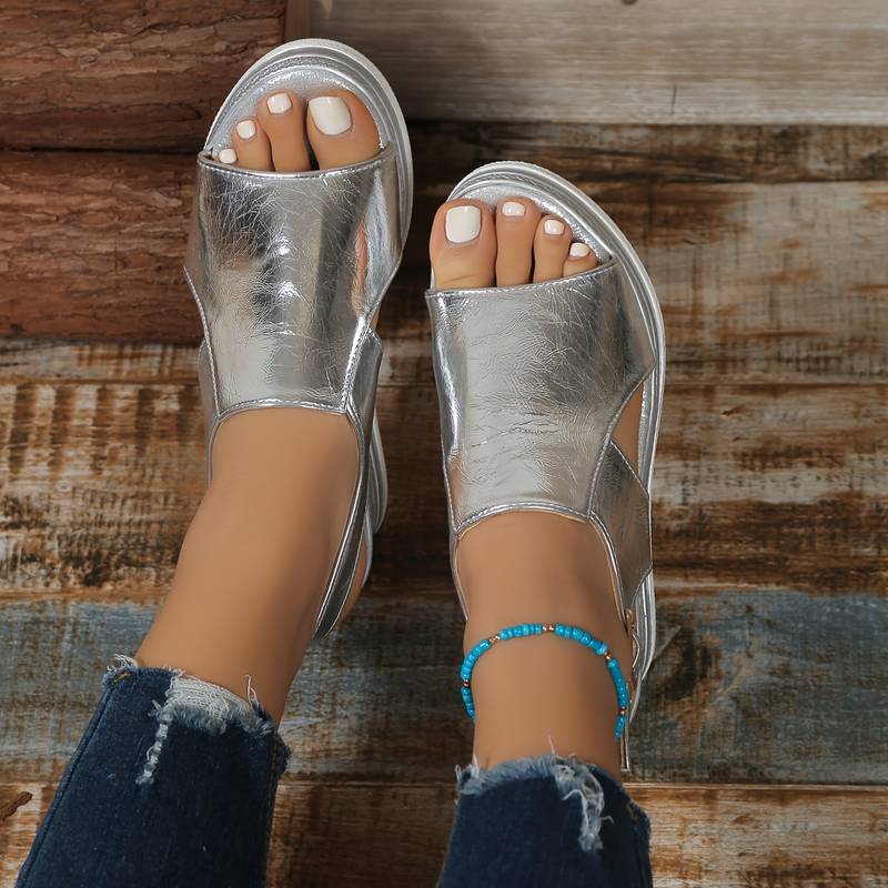 Lyra™ | Sandals with a Subtle Lift