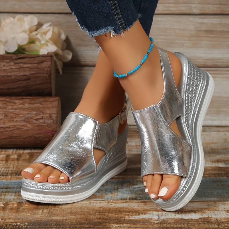 Lyra™ | Sandals with a Subtle Lift