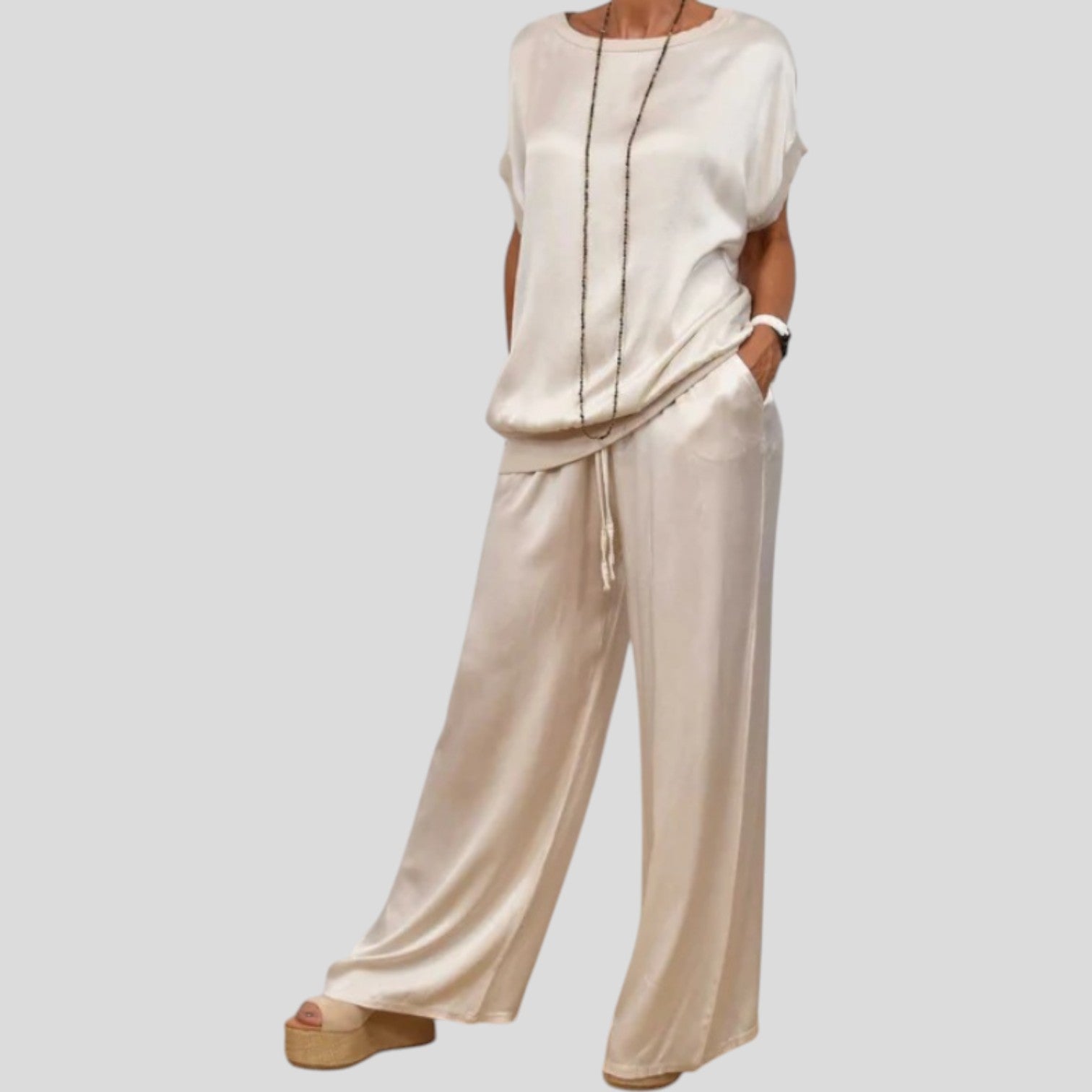 Vivienne™ | Beautiful Women's Two-Piece